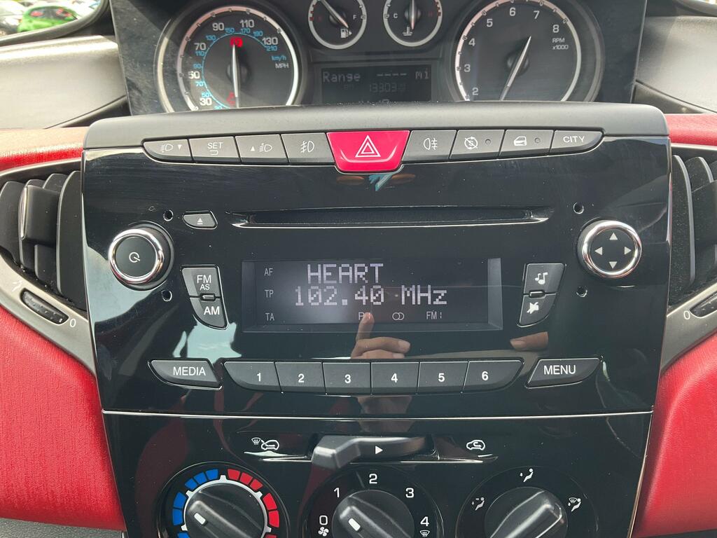 Chrysler Ypsilon #41