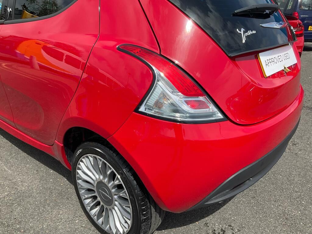 Chrysler Ypsilon #11