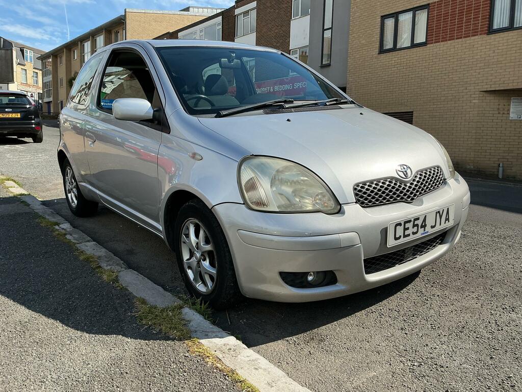 Toyota Yaris 1.3 Vvt-i T Spirit - 2004 04 Green #1