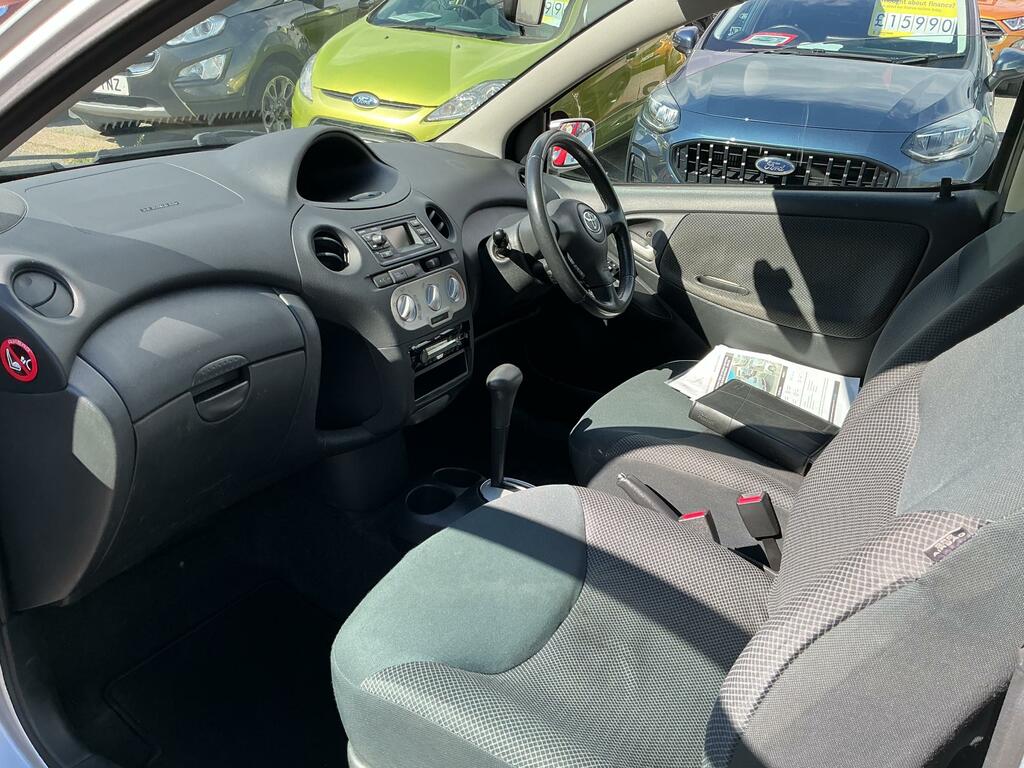 Toyota Yaris 1.3 Vvt-i T Spirit - 2004 04 Green #30