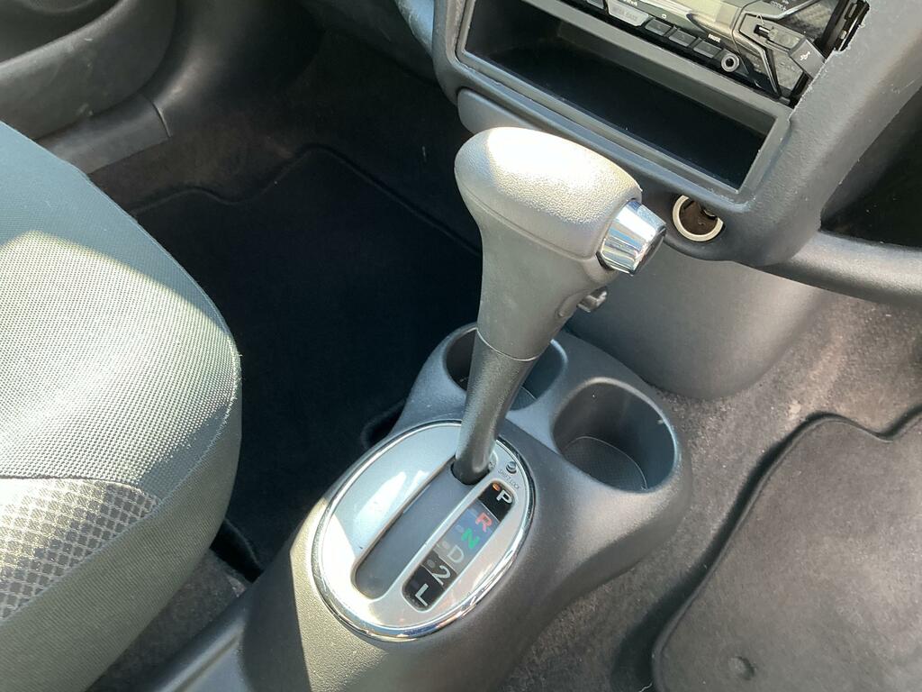 Toyota Yaris 1.3 Vvt-i T Spirit - 2004 04 Green #28
