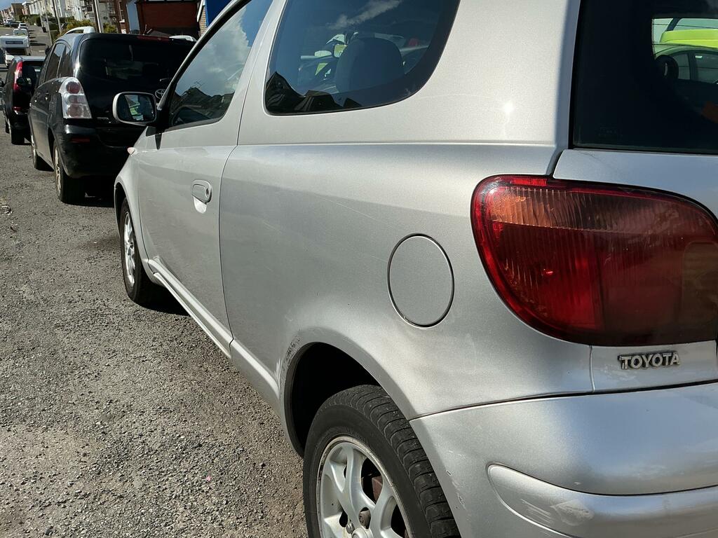 Toyota Yaris 1.3 Vvt-i T Spirit - 2004 04 Green #12