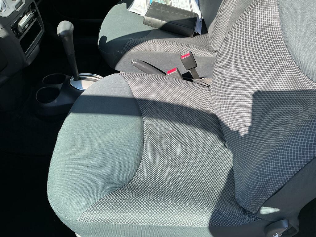 Toyota Yaris 1.3 Vvt-i T Spirit - 2004 04 Green #31