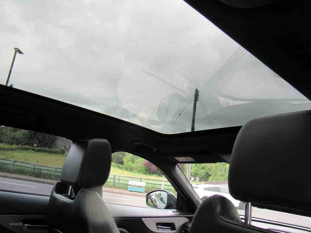 Jaguar F-Pace 3.0D V6 S Awd MC19DYH #6