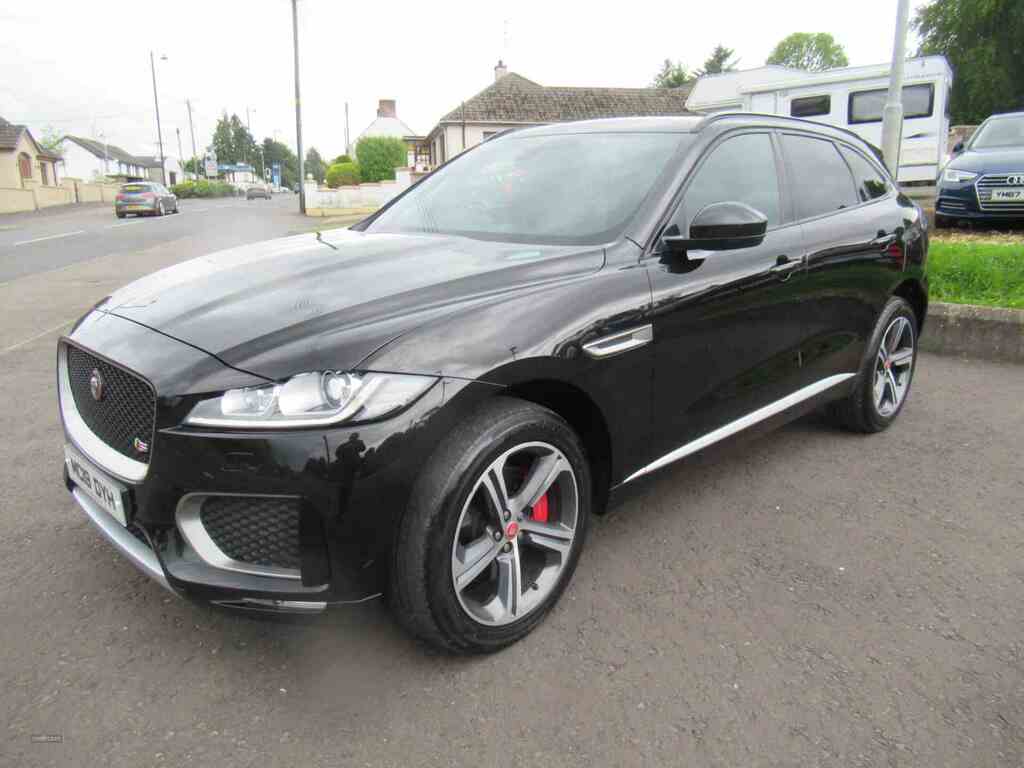 Jaguar F-Pace 3.0D V6 S Awd MC19DYH #4