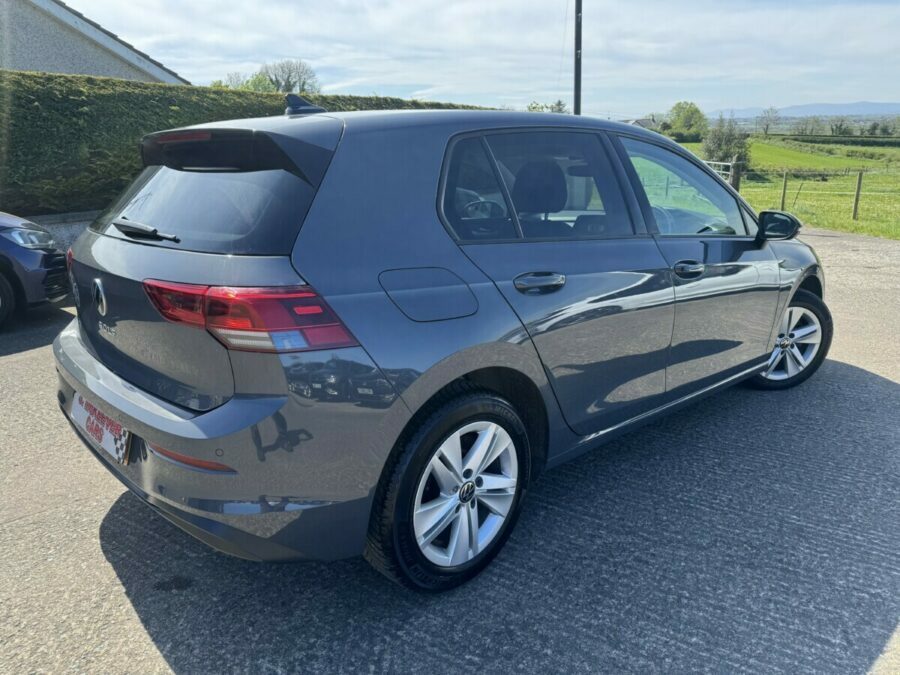 Volkswagen Golf Life 2.0 Tdi ML23XKK  #4