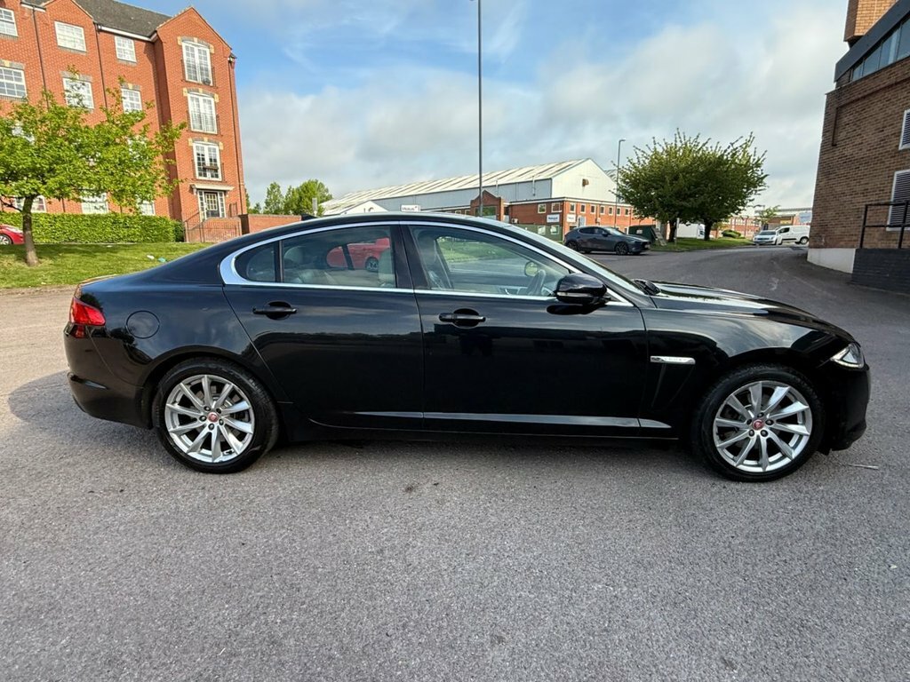 Jaguar XF 2.2L Premium Luxury LX14YTY Black #3