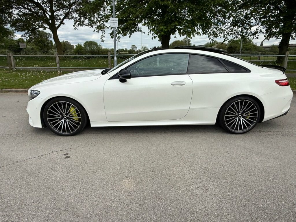 Mercedes-Benz E Class 3L Amg Line AY67FTP White #2