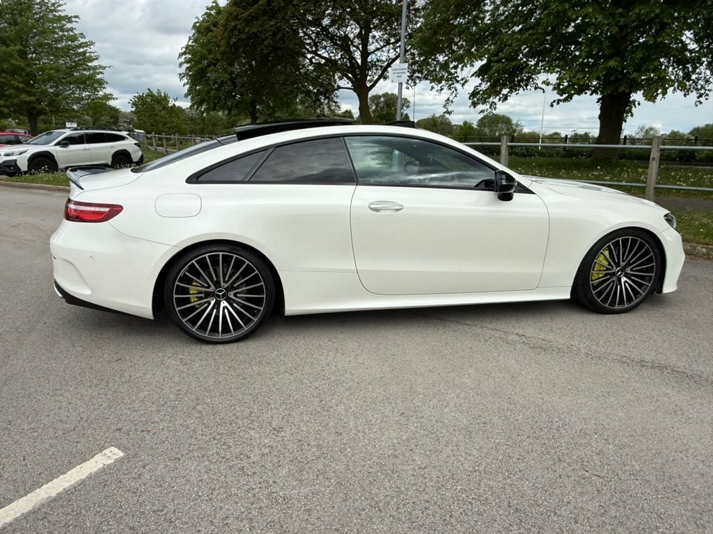 Mercedes-Benz E Class 3L Amg Line AY67FTP White #4