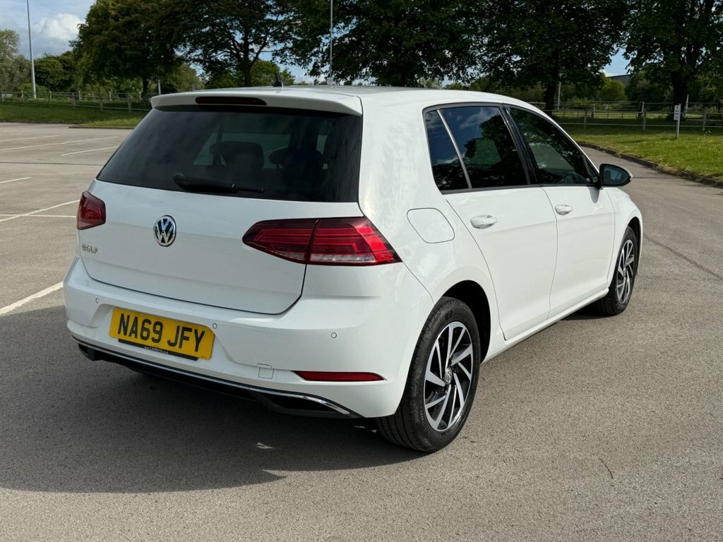 Volkswagen Golf 1.6L Match Edition NA69JFY White #6