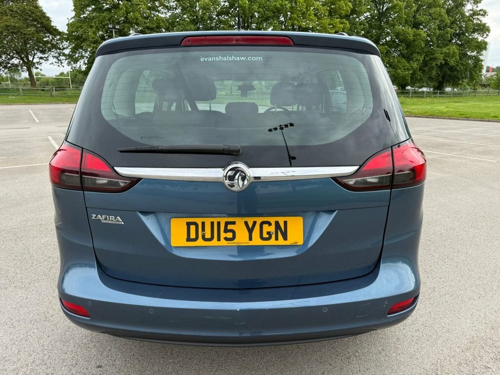 Vauxhall Zafira Tourer 1.8L Exclusiv Blue #6