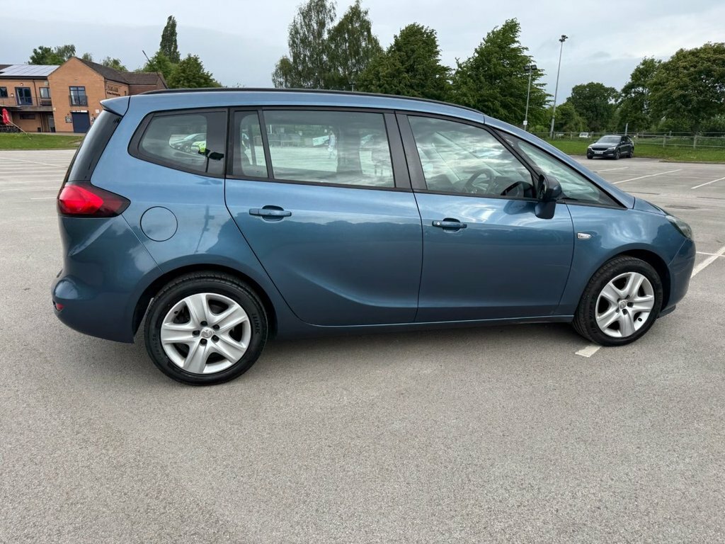 Vauxhall Zafira Tourer 1.8L Exclusiv Blue #5