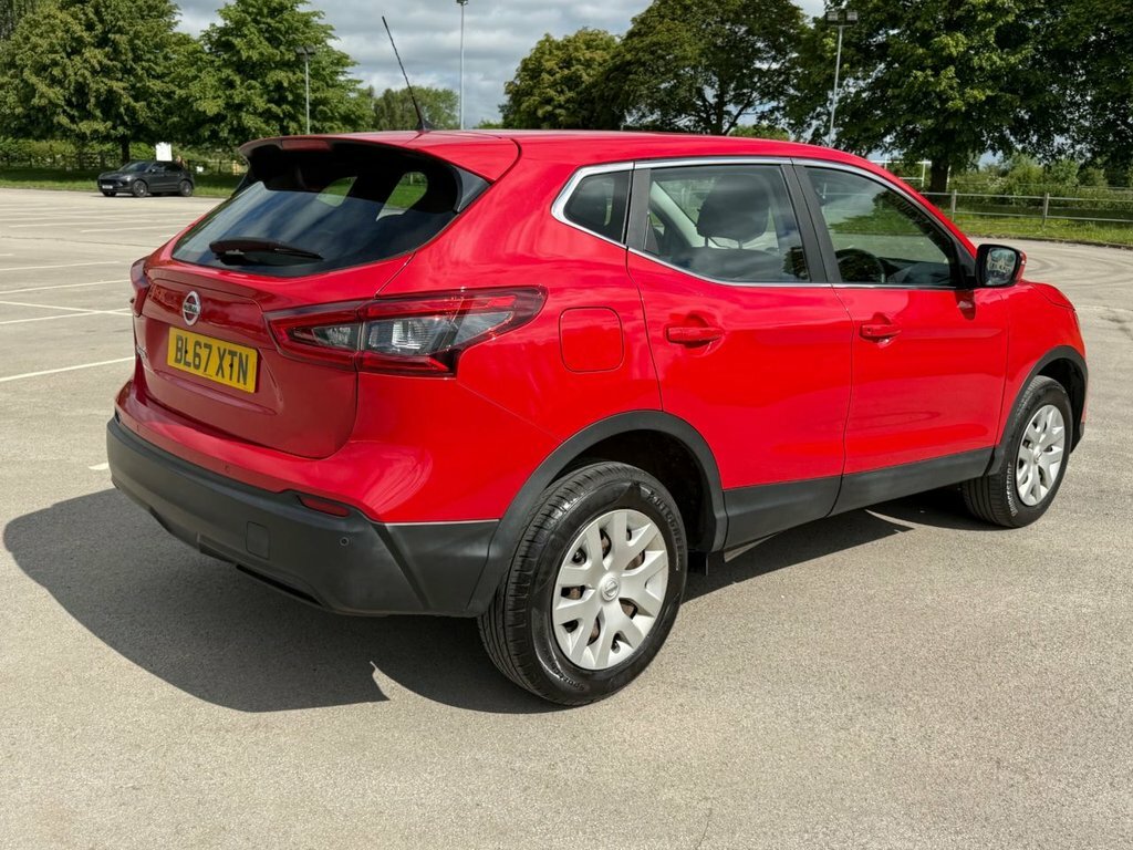 Nissan Qashqai 1.5L Visia BL67XTN Red #6