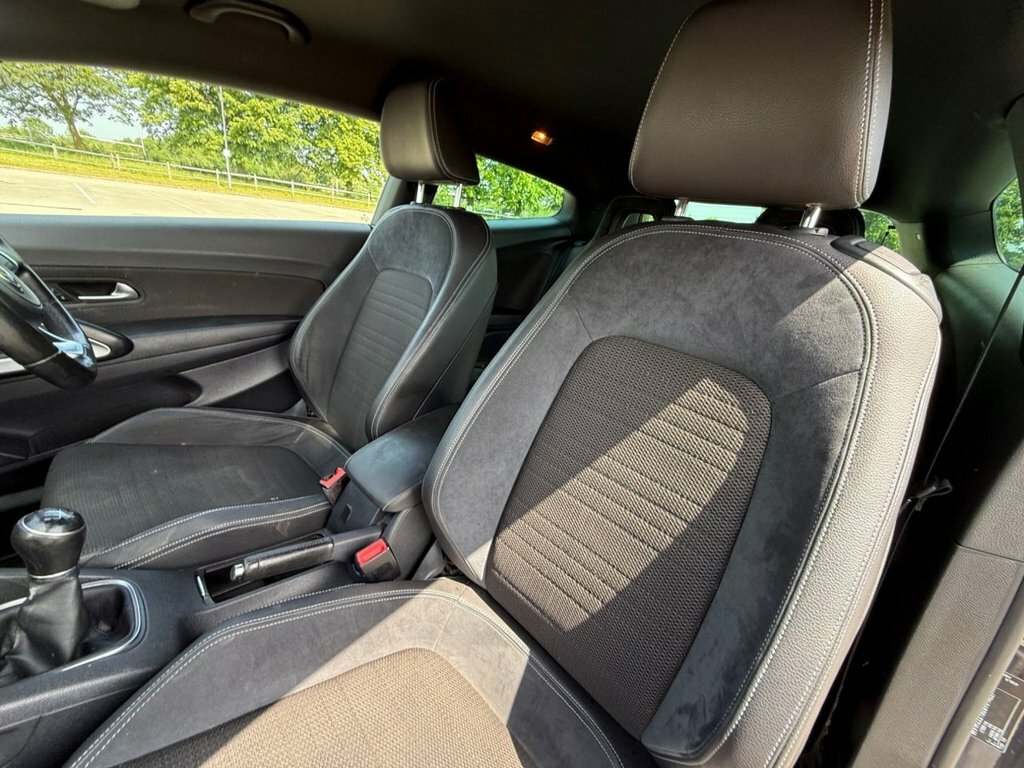 Volkswagen Scirocco 2L Gt YA16GBV Black #3