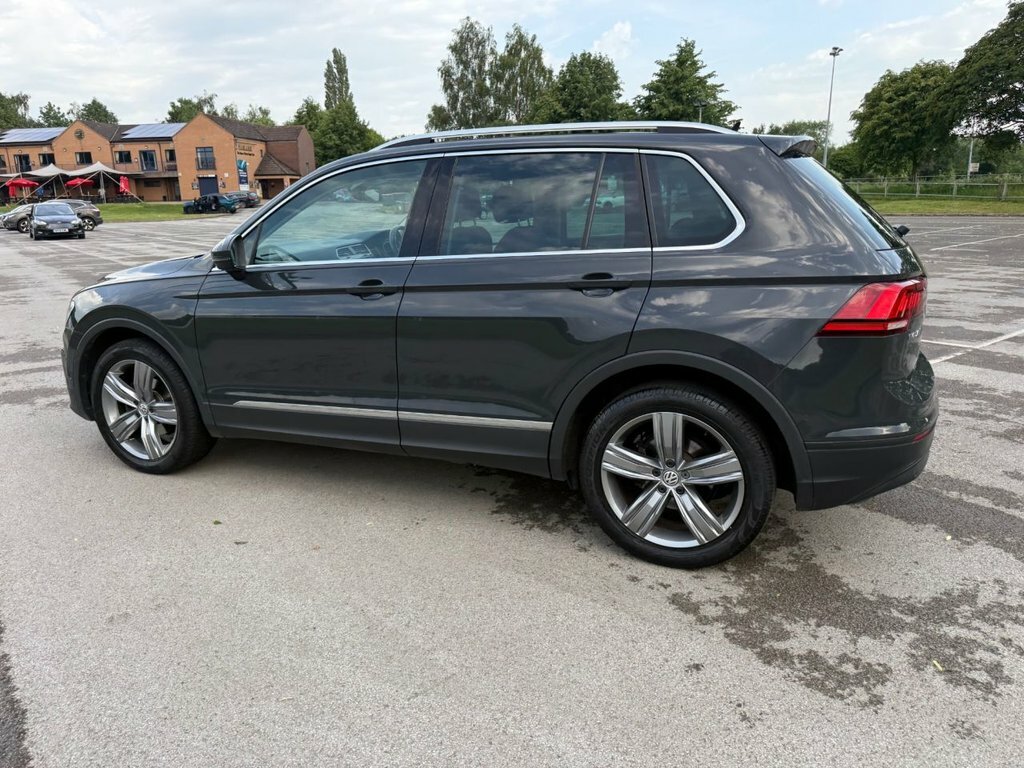 Volkswagen Tiguan 1.5L Match CE69CUG Grey #2