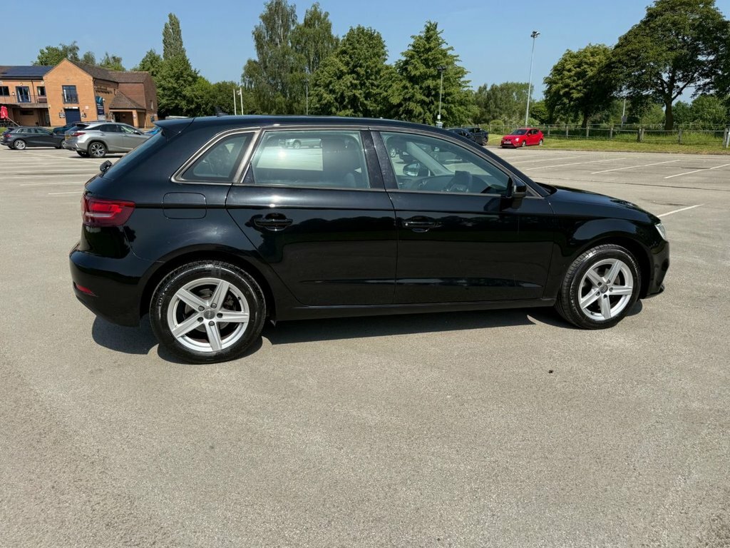 Audi A3 1L Se NL17WCE Black #4