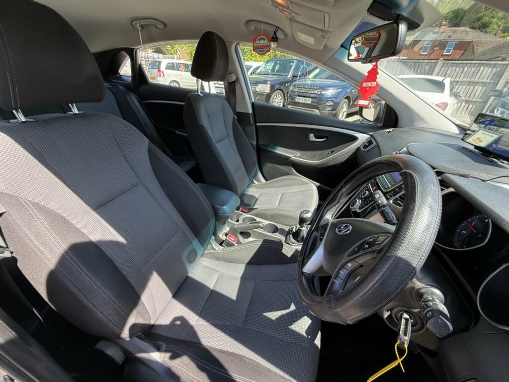 Hyundai I30 1.6L Se NX17VGK Silver #3