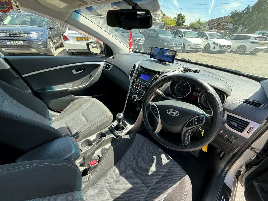 Hyundai I30 1.6L Se NX17VGK Silver #6