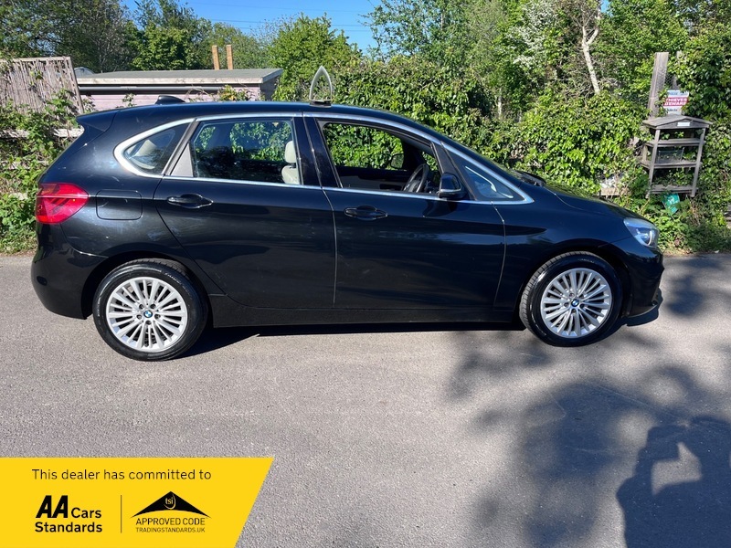 BMW 2 Series Active Tourer 218D Luxury Active Tourer KT66HYO Black #6