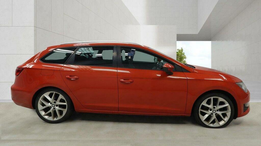 Seat Leon Estate 2.0 Tdi Fr Sport Tourer Dsg Euro 6 Ss DG16BJE Red #5