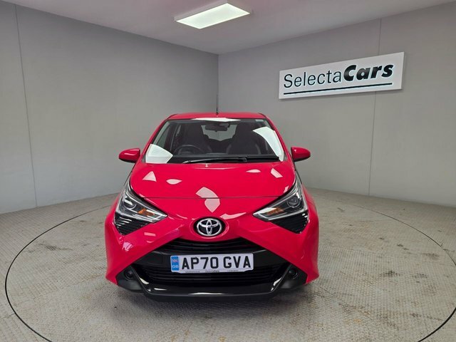 Toyota Aygo 1.0 Vvt-i X-play Hatchback Euro AP70GVA Red #3