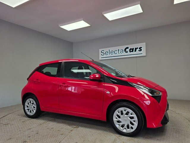 Toyota Aygo 1.0 Vvt-i X-play Hatchback Euro Red
