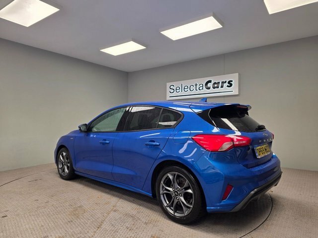 Ford Focus 1.0T Ecoboost St-line Hatchback DP69WZZ Blue #2