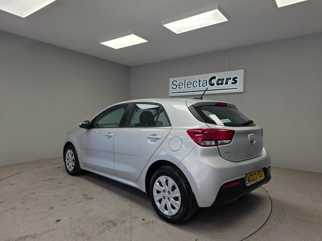Kia RIO 1.2 1 Hatchback Euro 6 S S 83 AO23YDT Silver #2