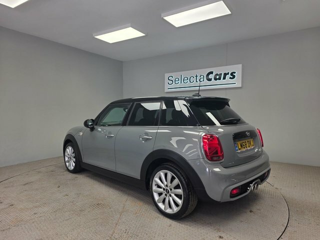 Mini Hatch 2.0 Cooper S Hatchback Steptronic Euro LM68DVJ Grey #2