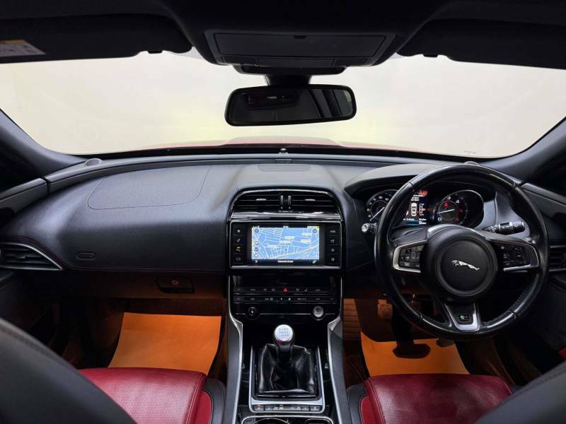 Jaguar XE 2.0 Xe R-sport D - 2015 65 Red #3