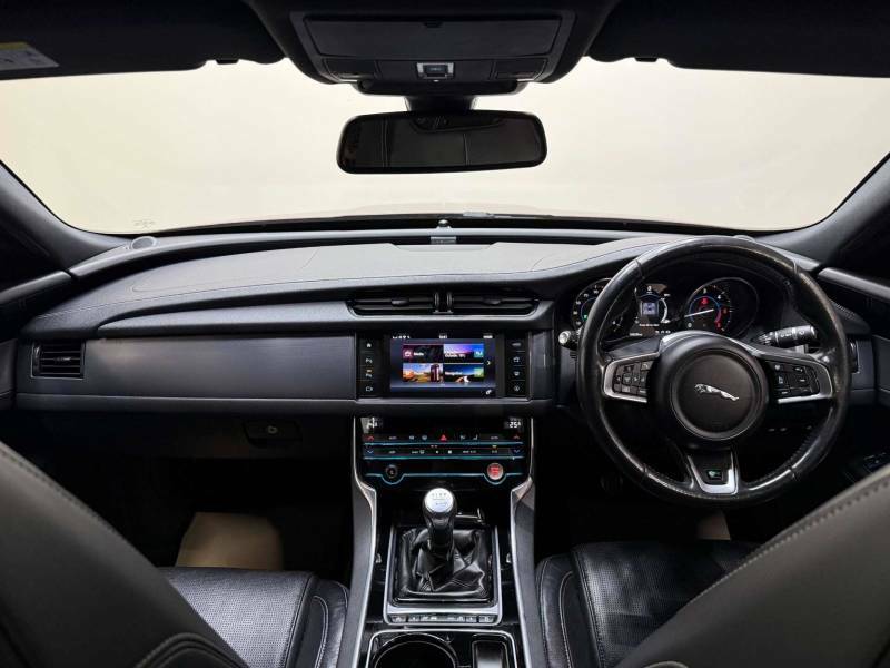 Jaguar XF 2.0 Xf R-sport D - 2016 65 Red #3