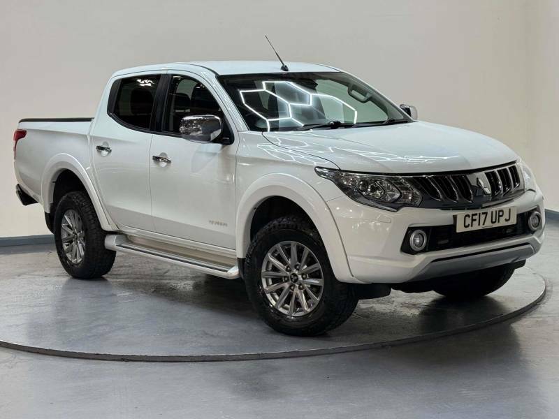 Mitsubishi L200 2.4 L200 Warrior Di-d 4Wd - 2017 17 White