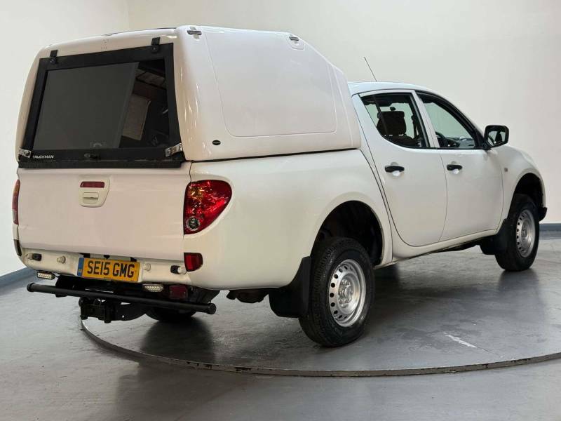 Mitsubishi L200 2.5 L200 4Work Lwb Double Cab Di-d 4X4 4Wd - 2 White #5