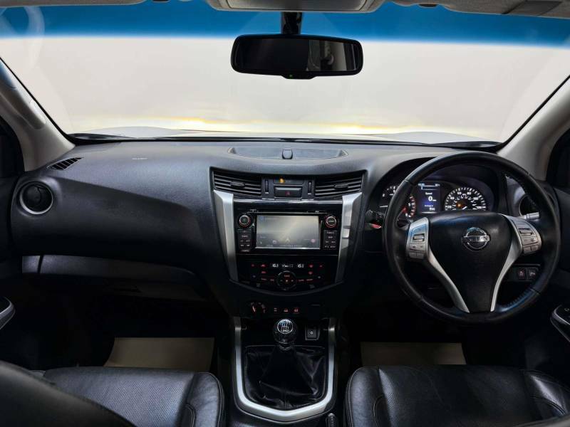 Nissan Navara 2.3 Navara Tekna Dci 4Wd - 2017 17 YM17NOH Silver #3