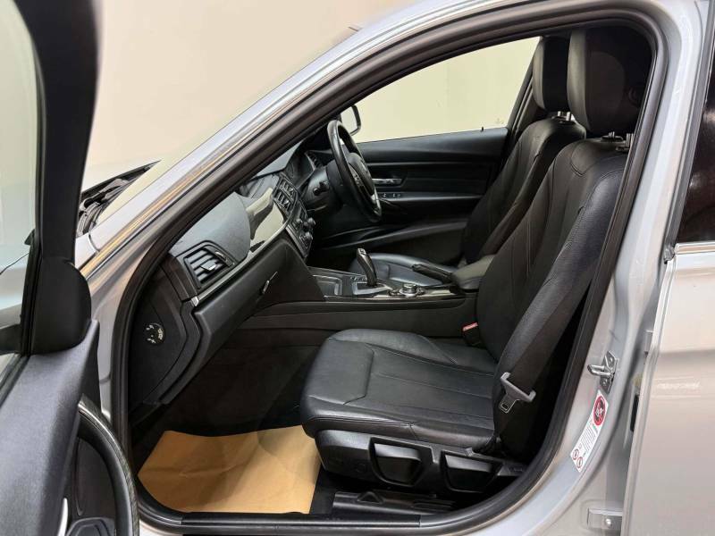 BMW 3 Series 2.0 320D Luxury - 2013 13 YH13YUA Silver #4