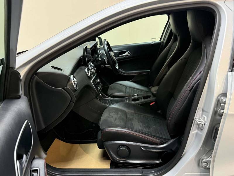 Mercedes-Benz A Class 2.1 A 220 D Amg Line Premium - 2016 16 KW16ZKL Silver #4