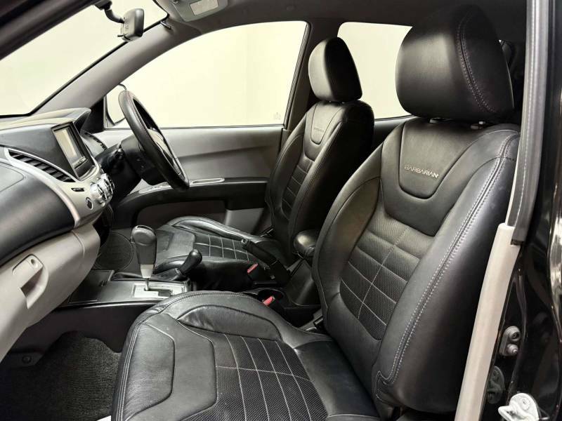 Mitsubishi L200 2.5 Di-d Barbarian 4Wd Euro 4 Lb - 2010 Black #4