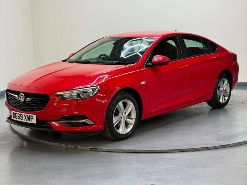 Vauxhall Insignia 1.5 Insignia Design Nav T - 2019 69 DG69XWP Red #2