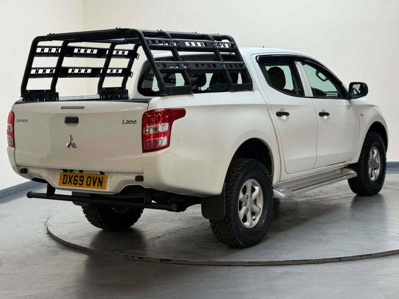 Mitsubishi L200 2.4 L200 4Life Di-d 4Wd - 2019 69 DX69OVN White #6