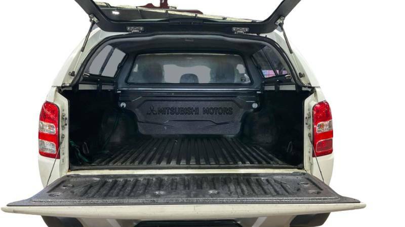 Mitsubishi L200 2.4 L200 Warrior Di-d 4Wd - 2018 68 DY68HSU White #3
