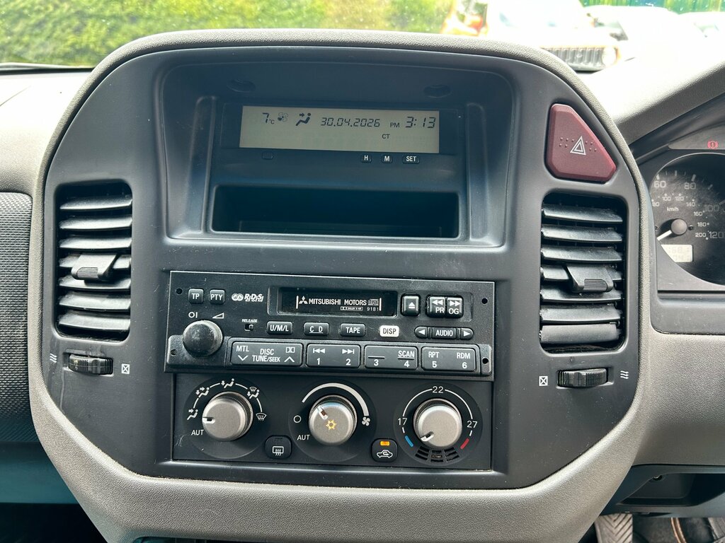 Mitsubishi Shogun 3.2 Di-d Elegance Silver #20