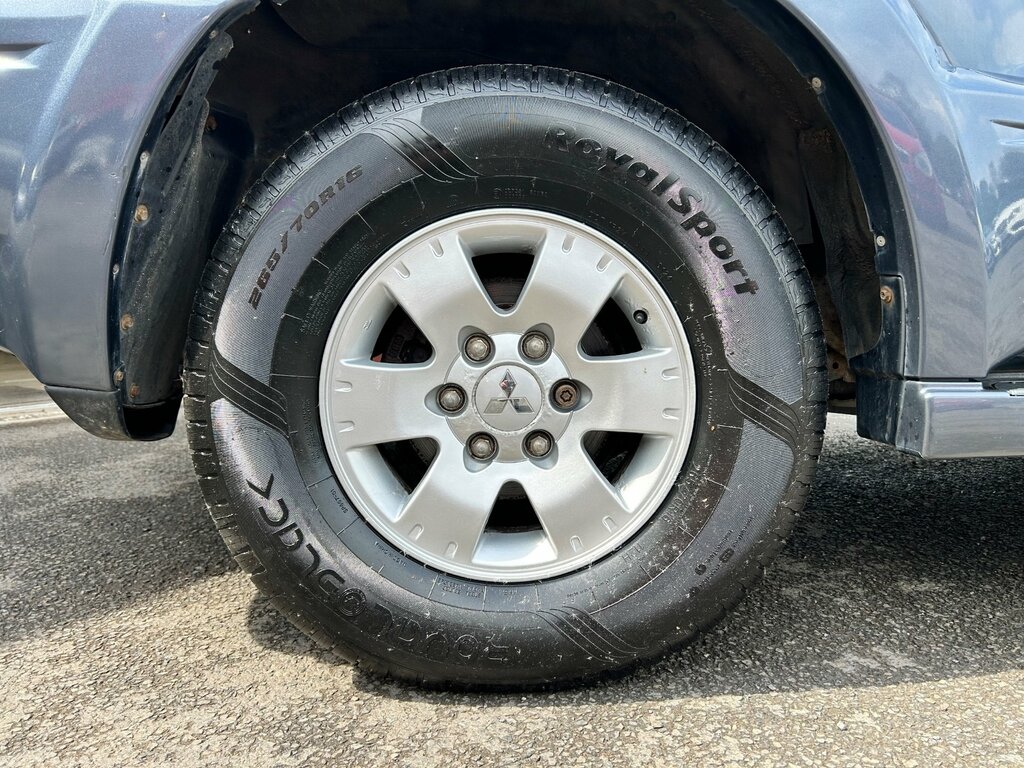 Mitsubishi Shogun 3.2 Di-d Elegance Silver #16