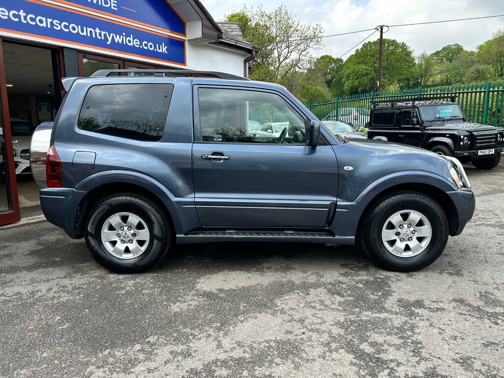 Mitsubishi Shogun 3.2 Di-d Elegance Silver #9