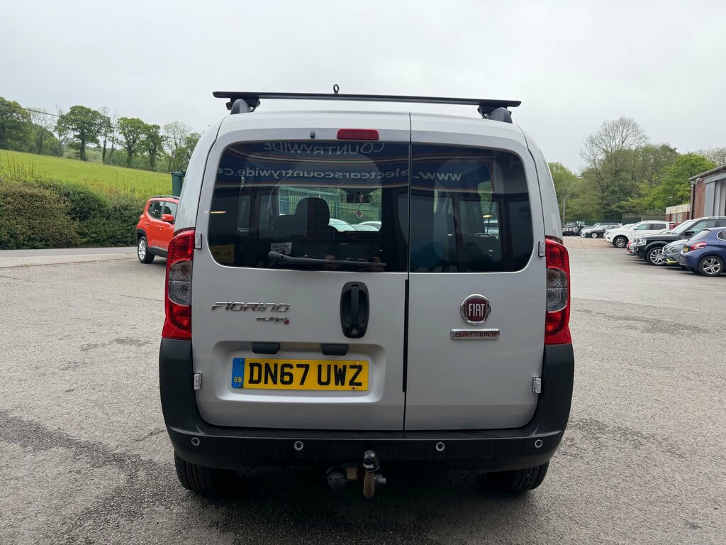 Fiat Fiorino 1.3 Multijetii Adventure Combi Van Manu Grey #6