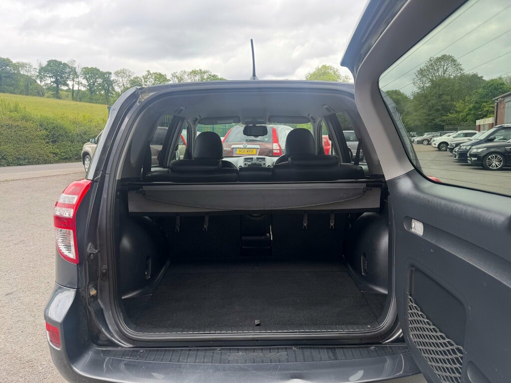 Toyota Rav 4 Xt-r Silver #19