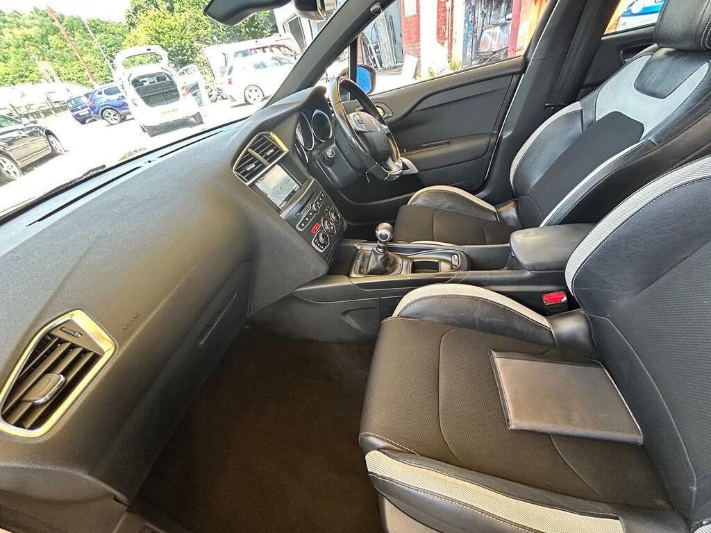 Citroen DS4 Hatchback 1.6 E-hdi Airdream Dstyle Nav 201515 White #6