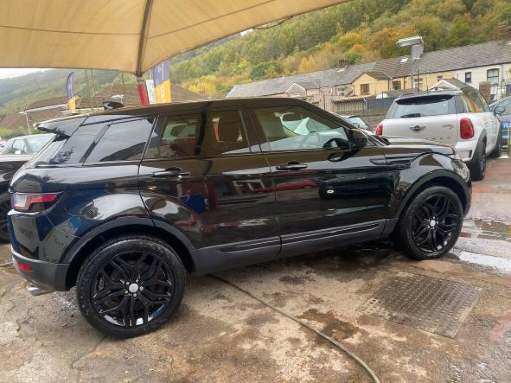 Land Rover Range Rover Evoque Suv 2.0 Td4 Se Tech 201666 AM66RNM Black #6
