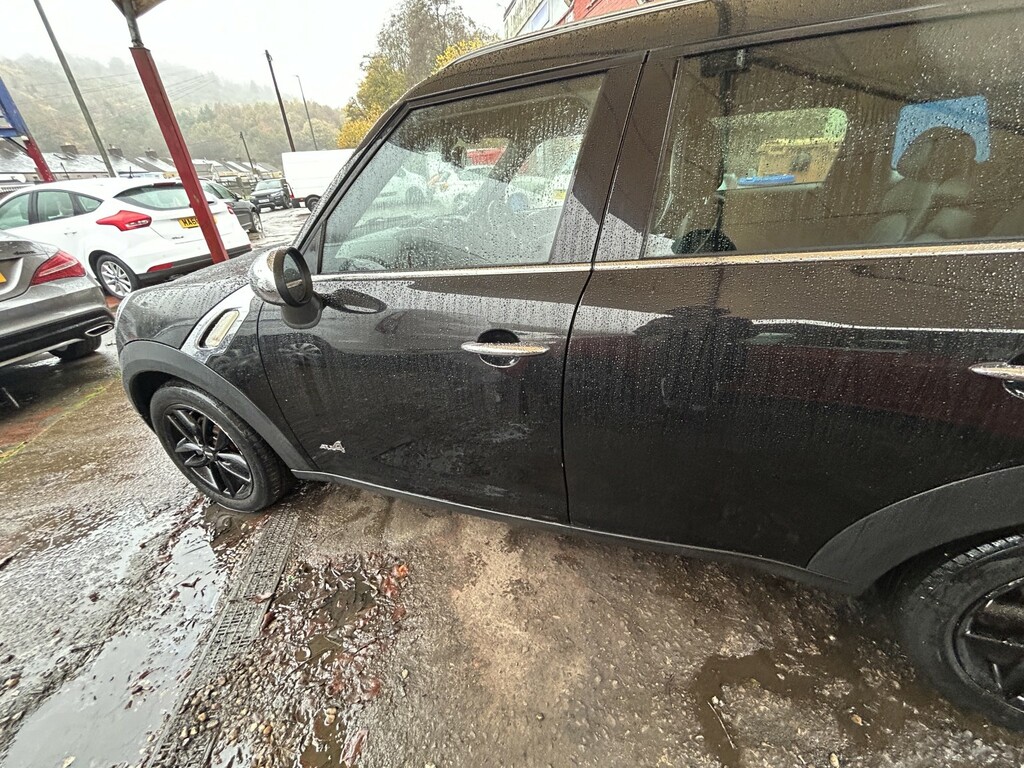 Mini Countryman Suv 2.0 Cooper D All4 Countryman 201212 OY12EHT Black #4
