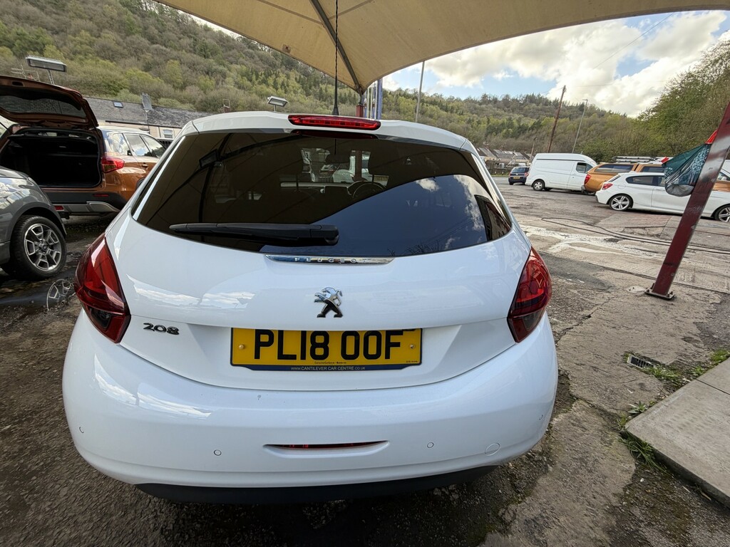 Peugeot 208 Hatchback 1.2 Puretech Tech Edition 201818 PL18OOF White #6
