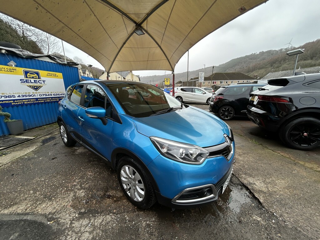 Renault Captur Suv 1.5 Expression Dci 90 Stop Start With Conve Blue
